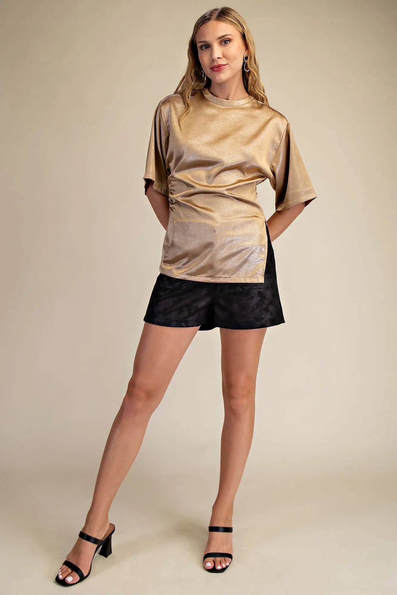 Glam Round neck asymmetrical hem short sleeve top