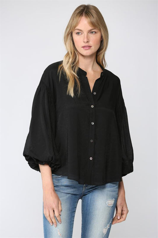Fate blouse black puffr sleeve button